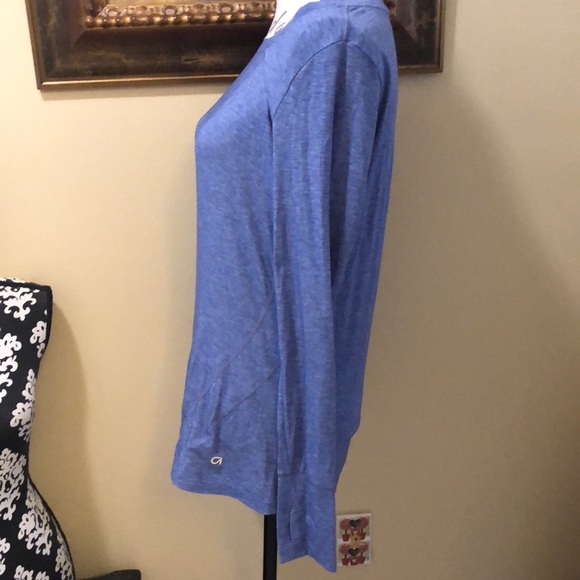 💙 GapFit breathe variegated stretchy long thumb hole sleeve performance top - Picture 8 of 14